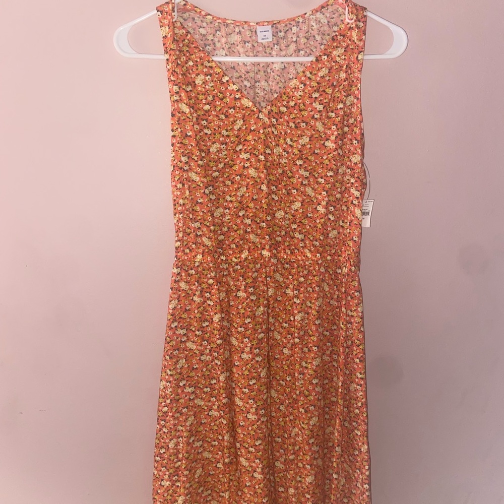 Floral v neck dress